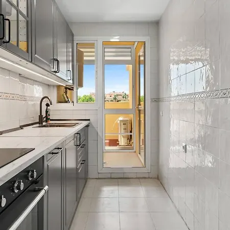 Casa Bonita De La Cala Five Minute Flat Walk To The Town Centre Apartment *