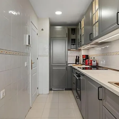 Апартаменты Casa Bonita De La Cala Five Minute Flat Walk To The Town Centre *